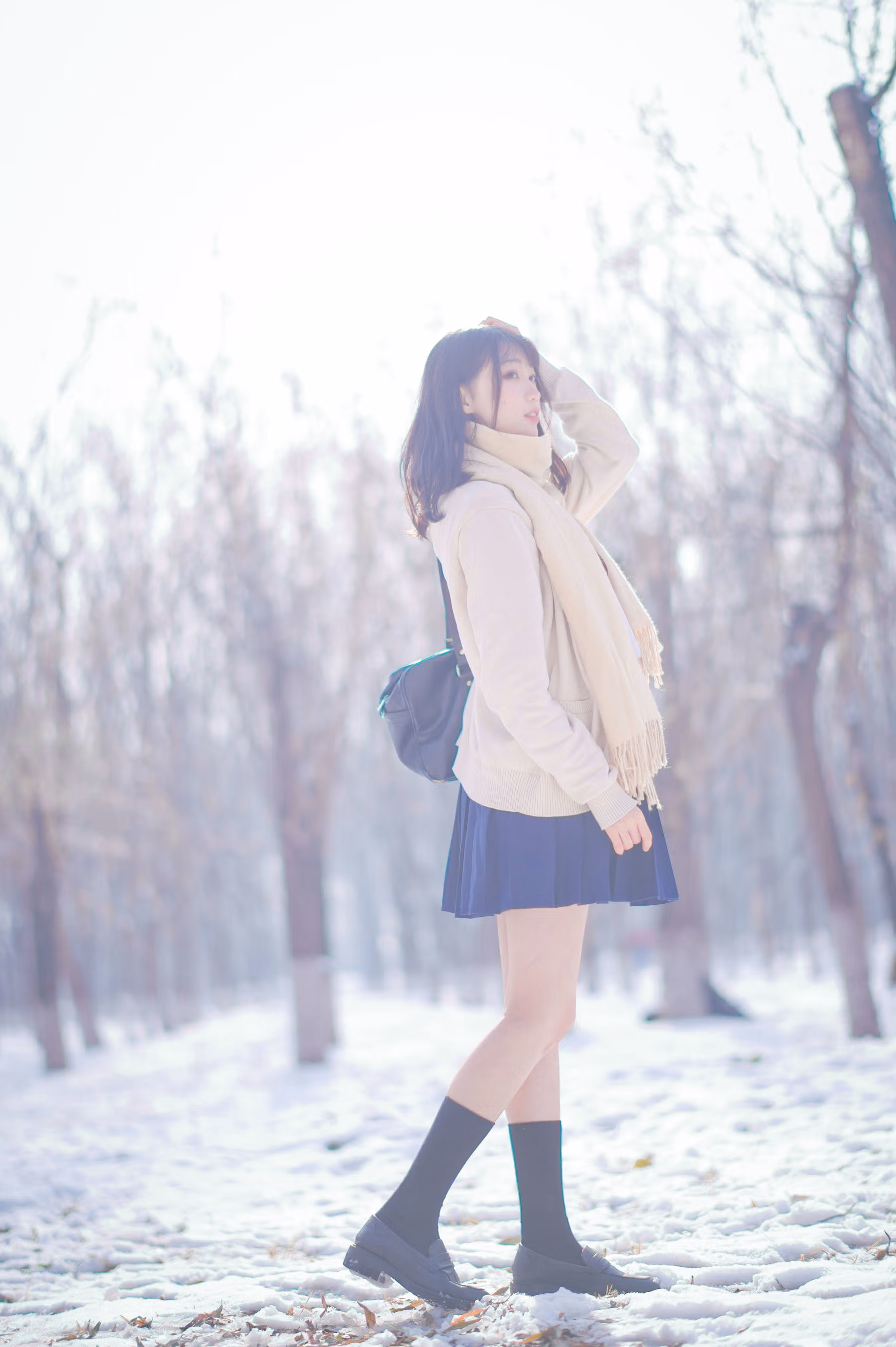 [网红COSER写真] 周叽是可爱兔兔 - 雪景JK 清纯美女-第5张
