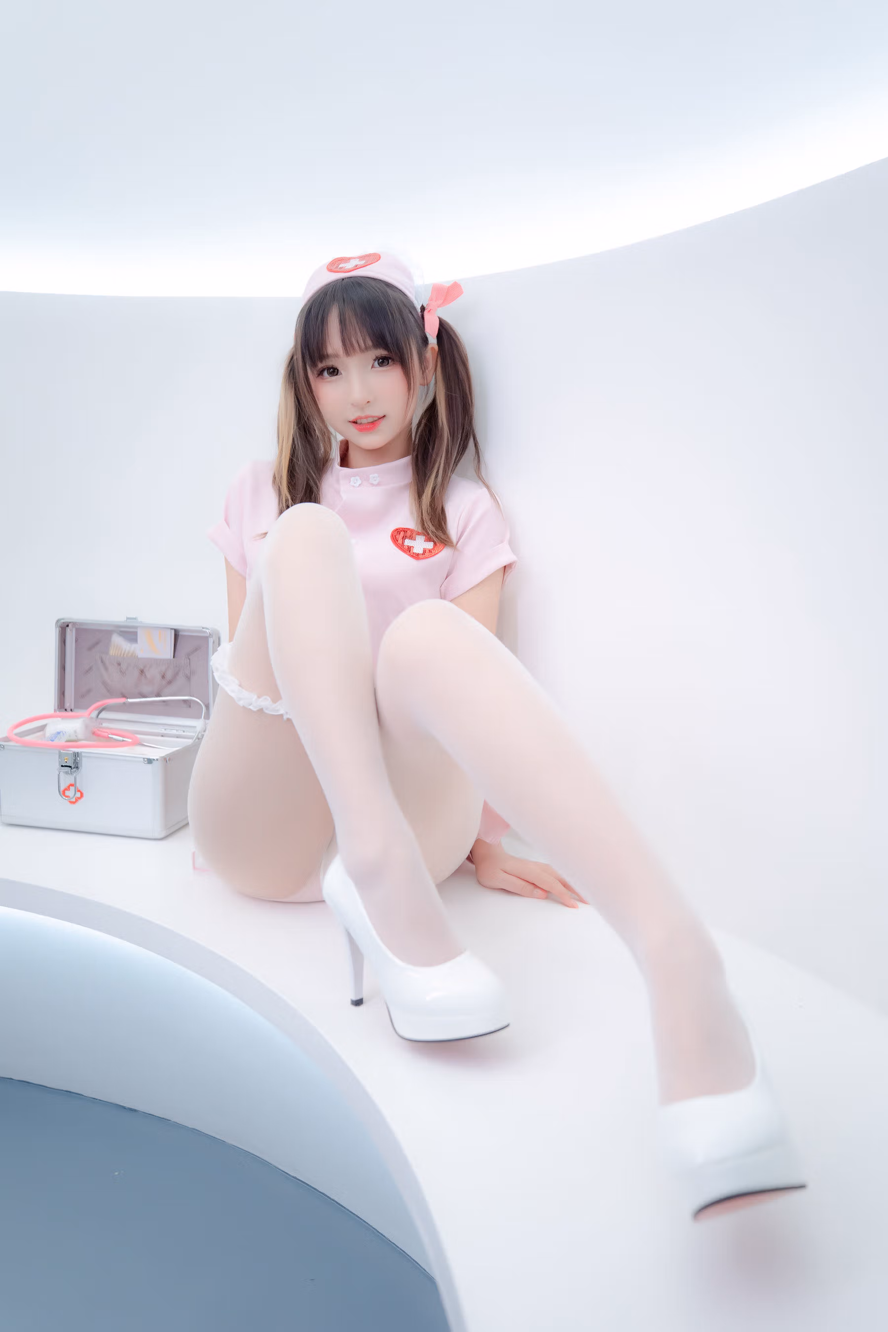 [网红COSER写真] 萝莉神楽板真冬 之心身バランス 清纯美女-第4张